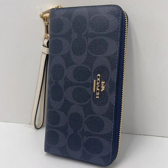 Coach Long Zip Around Wallet Wristlet In Signature Canvas Gold/DENIM MULTI
NWT - Picture 3 of 16